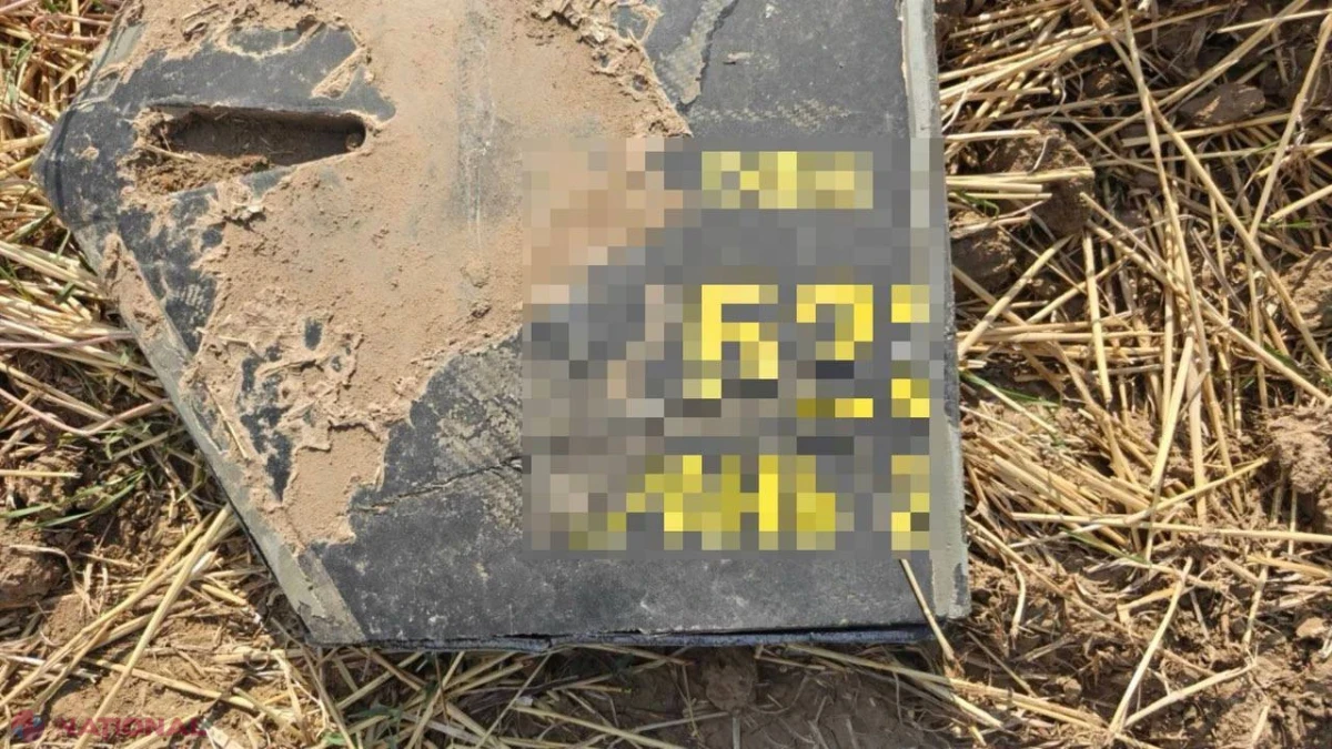 Dronă de tip „Geran-2”, descoperită lângă satul Văleni din raionul Cahul: fragmentele sunt investigate de autorități