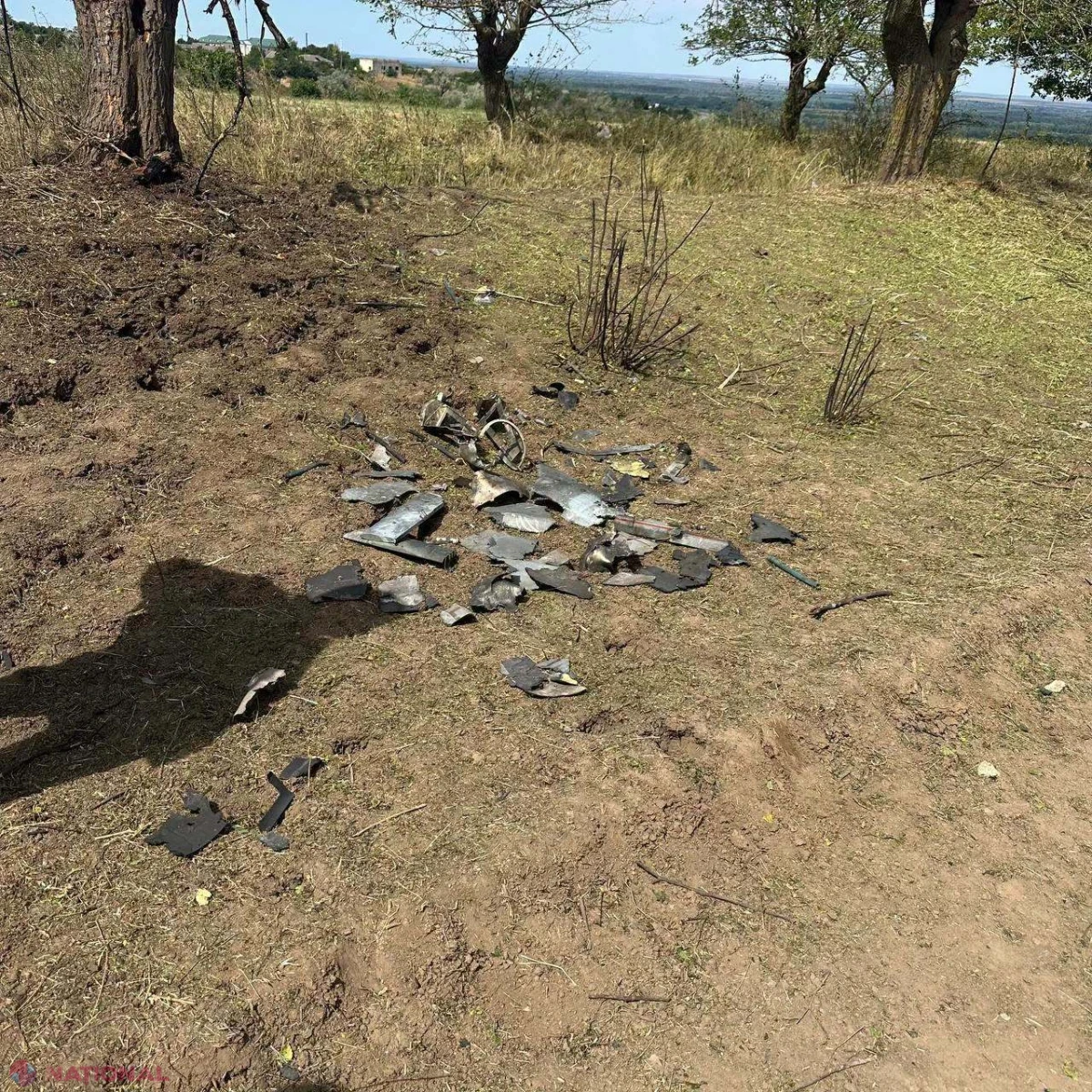 Dronă de luptă, suspectată că a explodat la Crocmaz, a provocat incendiu de vegetație în sud-estul Republicii Moldova