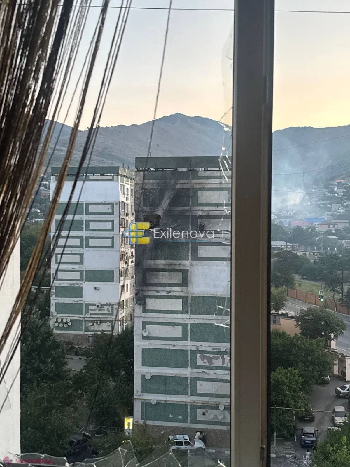 Drone doboară clădiri rezidențiale în portul rusesc Novorossiisk, zeci de aparate interceptate și în Sevastopol, iar un atac rusesc incendiază un centru comercial la Zaporojie
