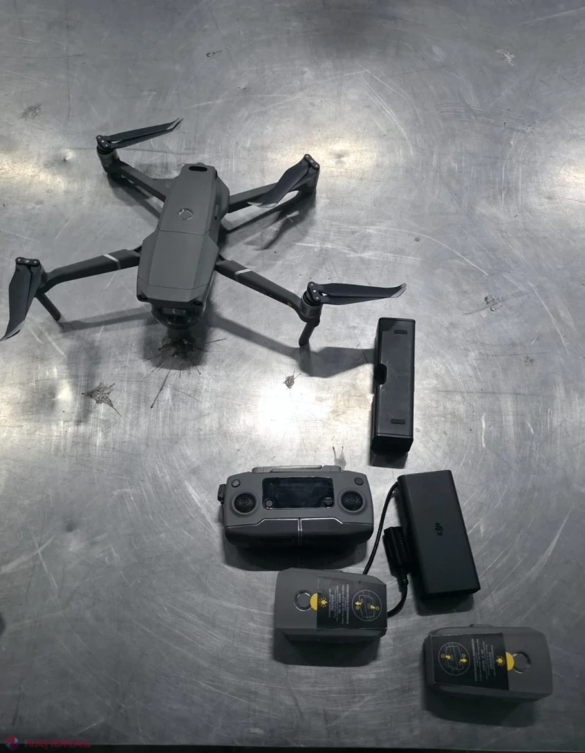 Drone ascunse printre bagaje, depistate de vameșii de la Leușeni în două mașini venite din România