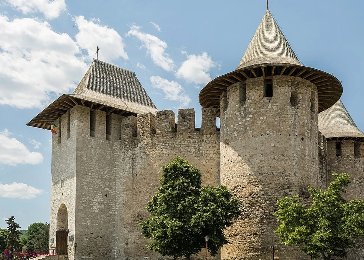 Turism în prima jumătate a lui 2026: mai mulți vizitatori prin agenții, scădere la plecările peste hotare, dar creștere pe intern și venituri mai mari pentru operatori