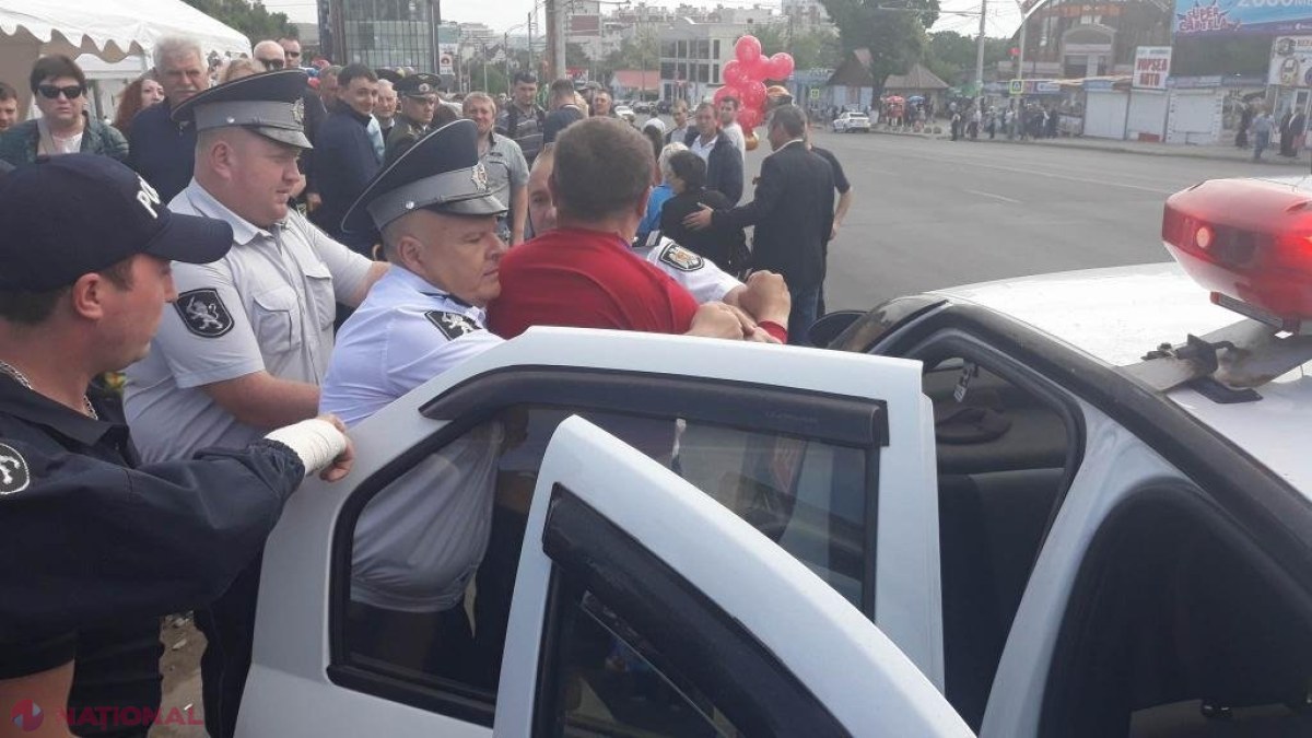 VIDEO // Reținut și AMENDAT pentru că a protestat pe 9 MAI: A spus că moldovenii nu au CÂȘTIGAT nimic de pe urma RĂZBOIULUI, ci doar au pierdut