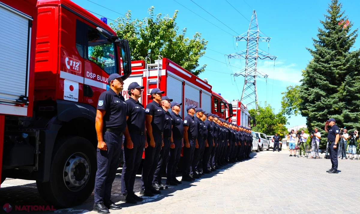 Pompierii moldoveni, onorați la Chișinău după misiunea reușită de lichidare a incendiilor forestiere din Grecia