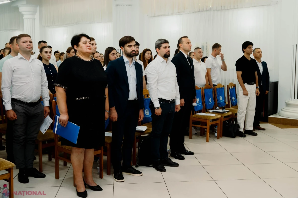Polițiștii de frontieră, alături de peste 230 de tineri la forumul „SINDLEX” despre drepturi și carieră în serviciul public