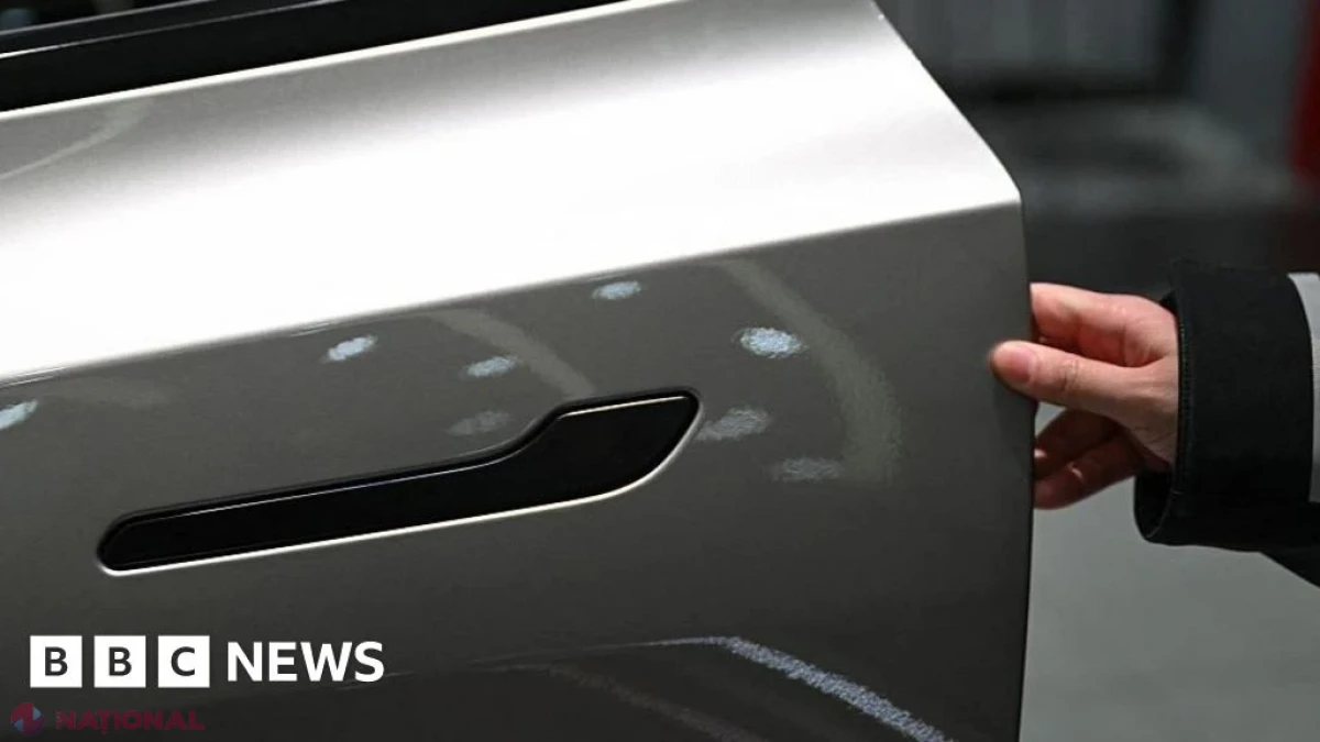 Aproape 3 milioane de mașini Tesla rechemate în China din cauza mânerelor ascunse ale ușilor