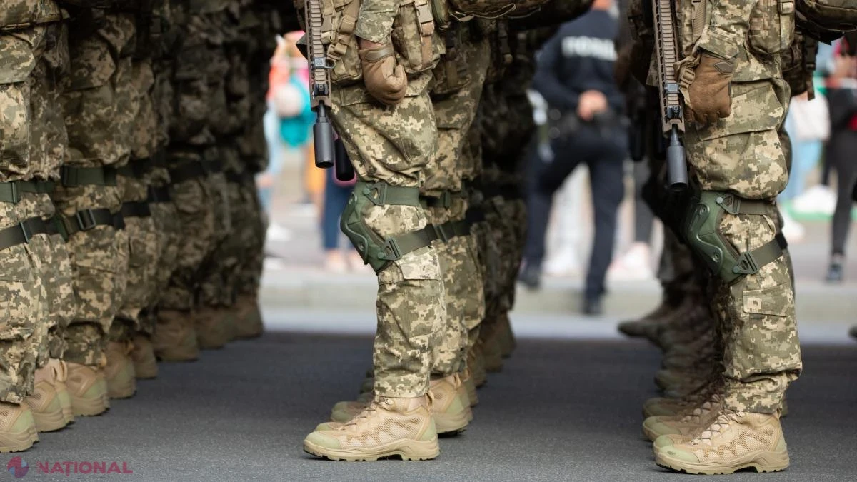 Bal de gală al Infanteriei Marine americane la Palatul Parlamentului, pe fondul negocierilor privind viitorul trupelor SUA în Europa și în România