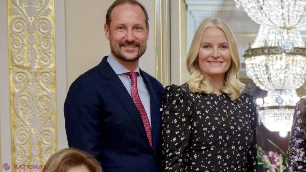 Regina Mette-Marit a Norvegiei, dusă de urgență la spital după transplantul pulmonar. A lipsit de la jurământul noului rege Haakon al VIII-lea