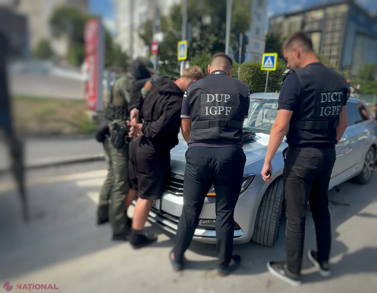 Un angajat al sistemului de justiție din sudul țării și doi complici, cercetați pentru trafic de cocaină