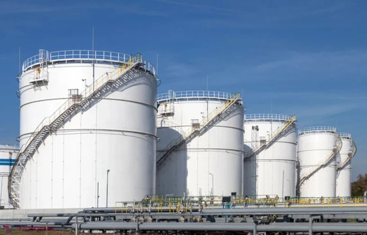 Parlamentul aprobă un mecanism distinct pentru autorizarea stocării produselor petroliere de urgență