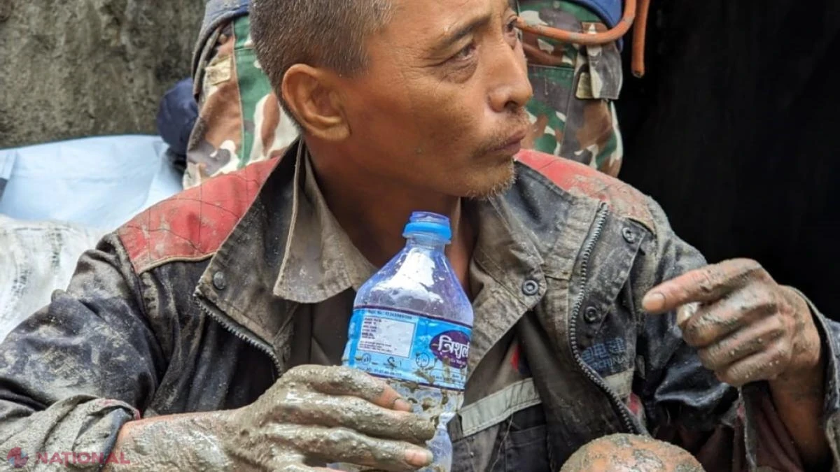 Al treilea muncitor, cetățean chinez, salvat dintr-un tunel la 10 zile după viitura din Nepal