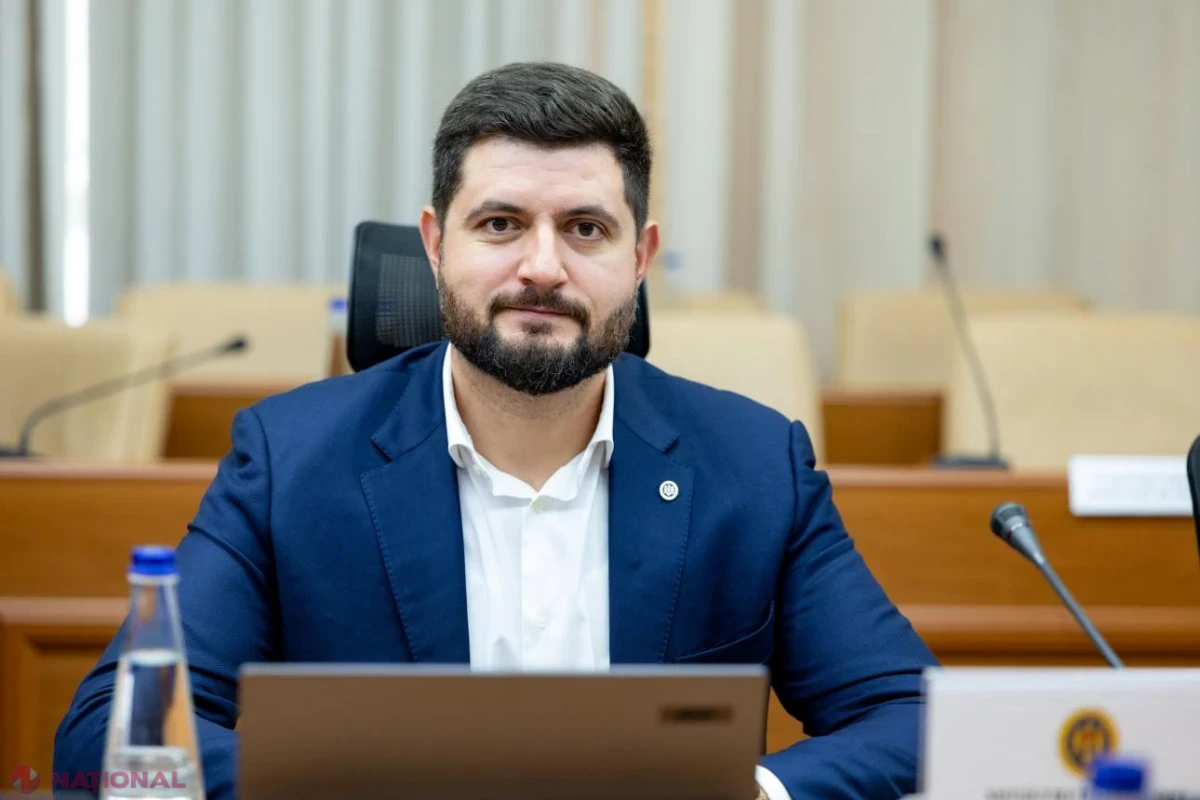 Guvernul digitalizează autorizarea proiectelor de energie regenerabilă și impune cote pentru biocarburanți
