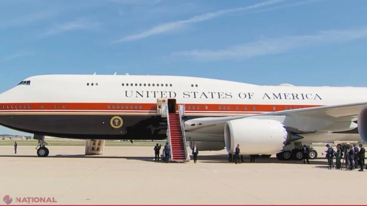 Toboganul de urgență al avionului Air Force One, activat din greșeală înainte de zborul lui Trump. Ce a spus președintele