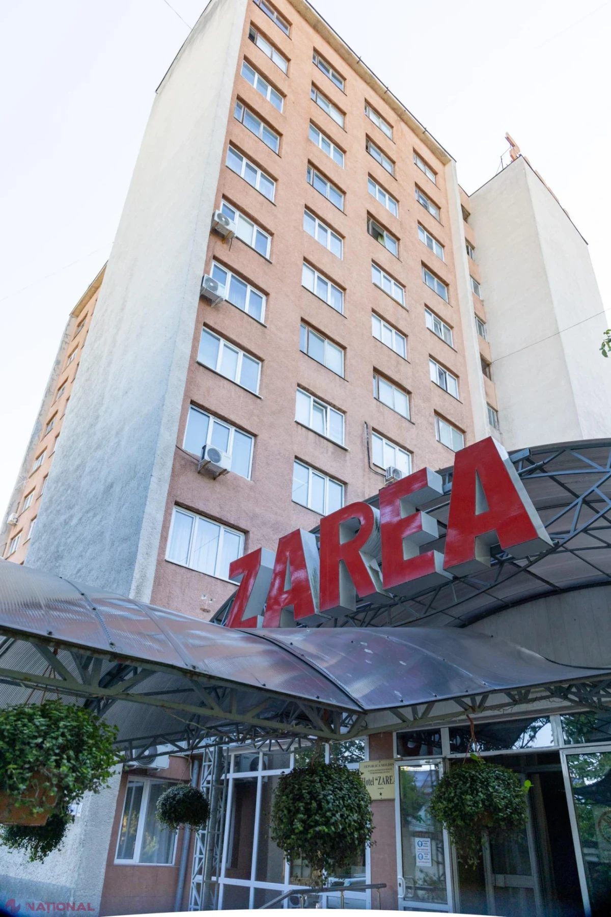 Privatizarea Hotelului „Zarea”: premierul anunță o licitație transparentă și invită cât mai mulți ofertanți