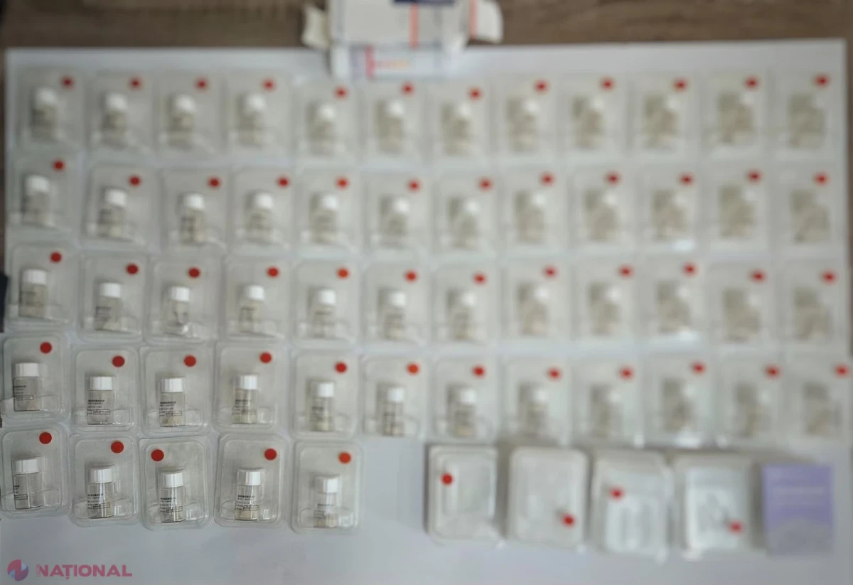 Două tentative de transport ilicit al unor produse medicale, dejucate pe Aeroportul Chișinău