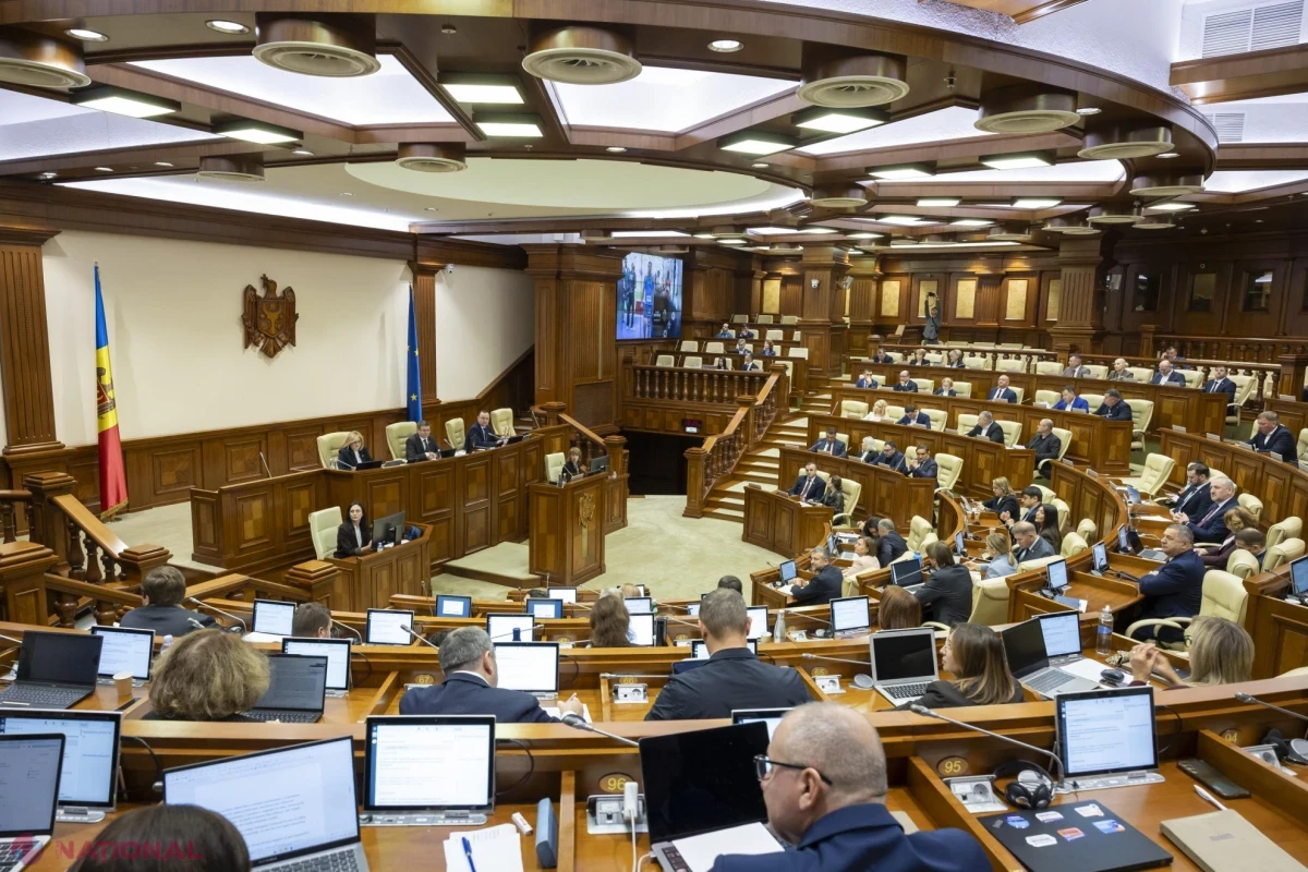 Parlamentul aprobă în prima lectură simplificarea autorizării proiectelor de energie regenerabilă