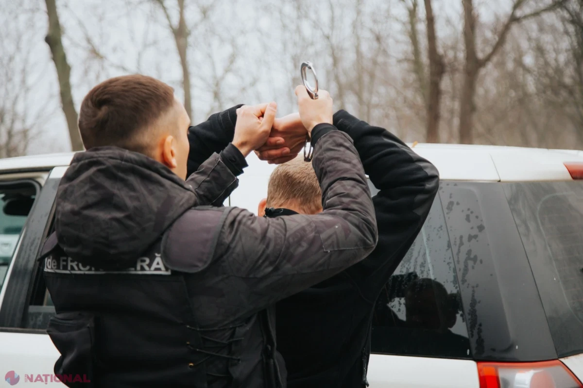 Doi moldoveni, reținuți în flagrant după ce ar fi organizat trecerea ilegală a frontierei pentru cetățeni ucraineni