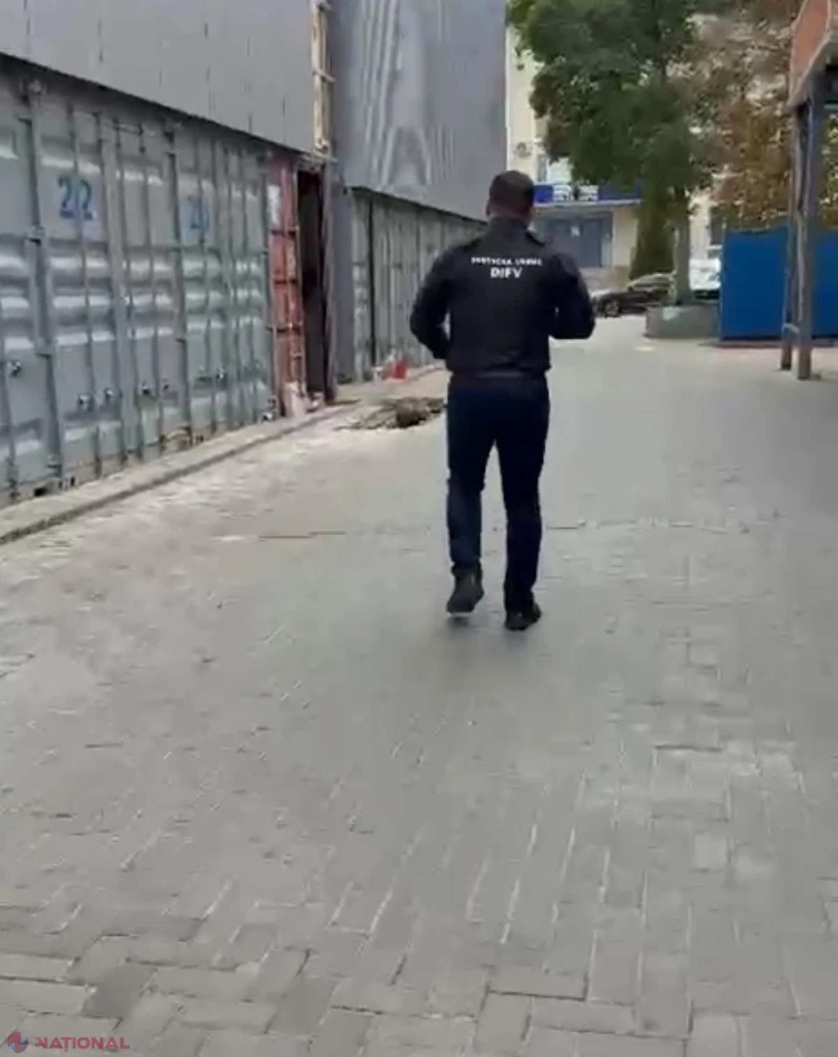Zece percheziții într-un dosar de contrabandă cu 127 de containere maritime evaluate la peste 4 milioane de lei