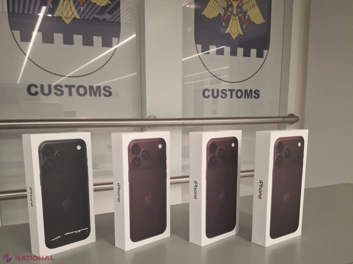 Patru telefoane de ultim model, descoperite în bagajul unui pasager care a ales culoarul verde la vamă