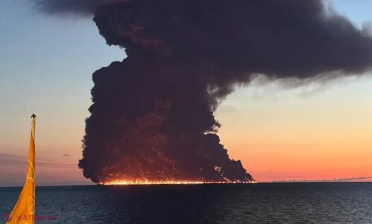 Un petrolier sub pavilion liberian a luat foc în Marea Neagră după un presupus atac cu dronă. Echipajul a fost salvat