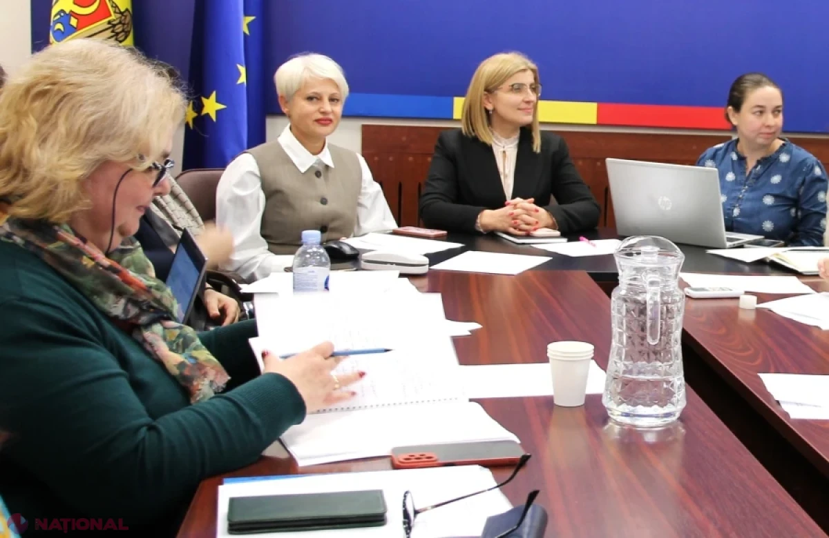 49 de grupuri de lucru vor elabora materialele pentru examenele din 2027