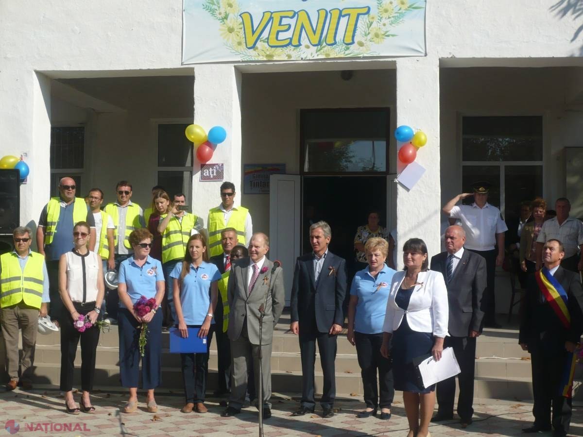 Elevii din Țânțăreni au un motiv de bucurie. Drumul spre școală s-a europenizat