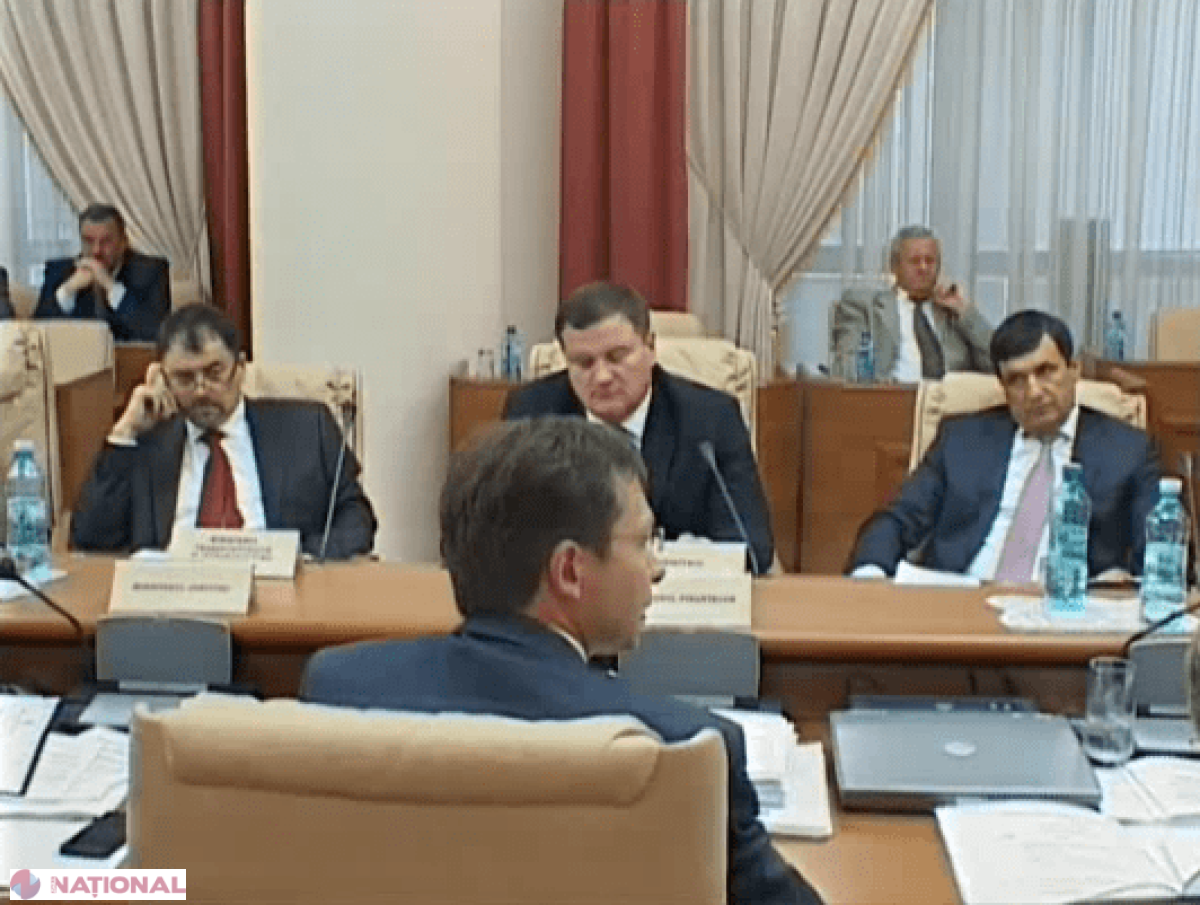 VIDEO // Mihai Ghimpu, PRINS cu MINCIUNA! Liberalii nu au nimic cu concesionarea aeroportului și privatizarea BEM?