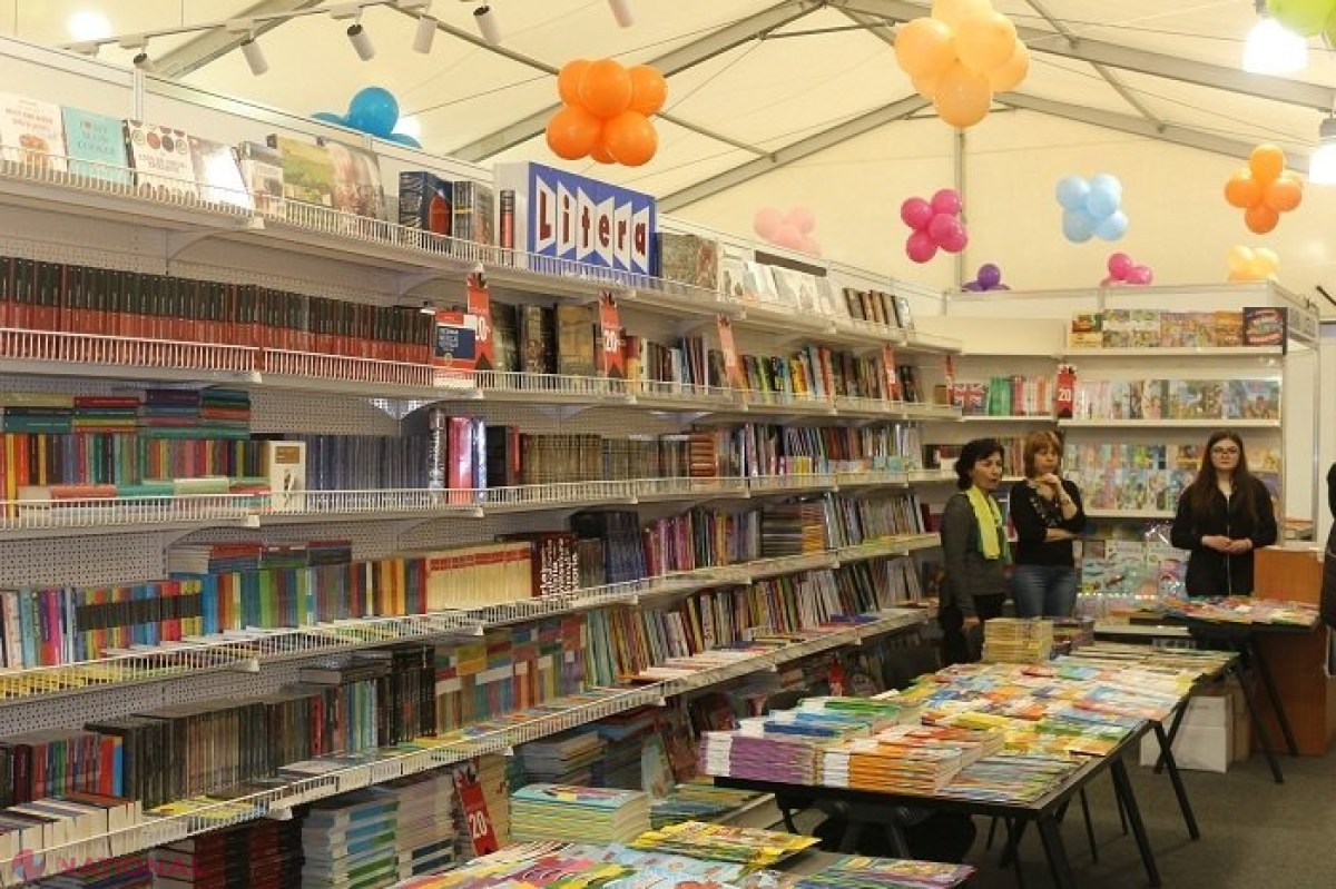 O sută de edituri și distribuitori de carte din opt țări, la Salonul Internațional de Carte, deschis astăzi la Chișinău 