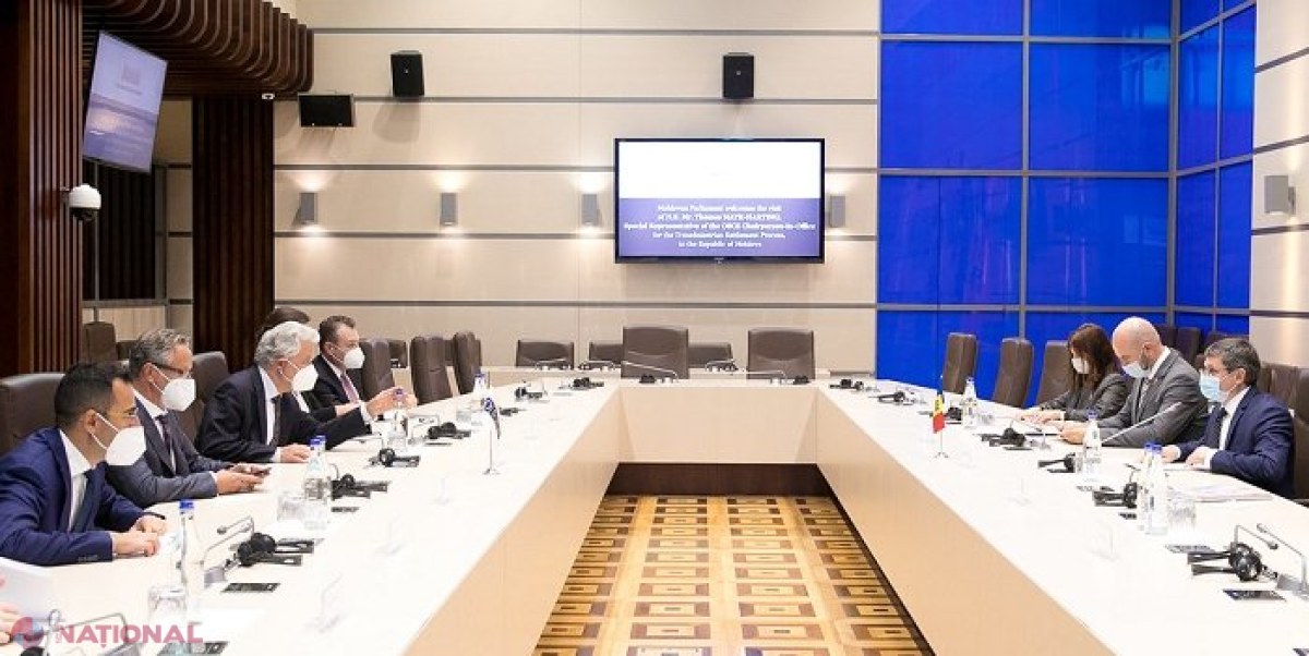 Președintele Parlamentului, Igor Grosu, a discutat cu reprezentantul special al Președintelui în exercițiu al OSCE despre problema plăcuțelor cu numere neutre pentru șoferii transnistreni 