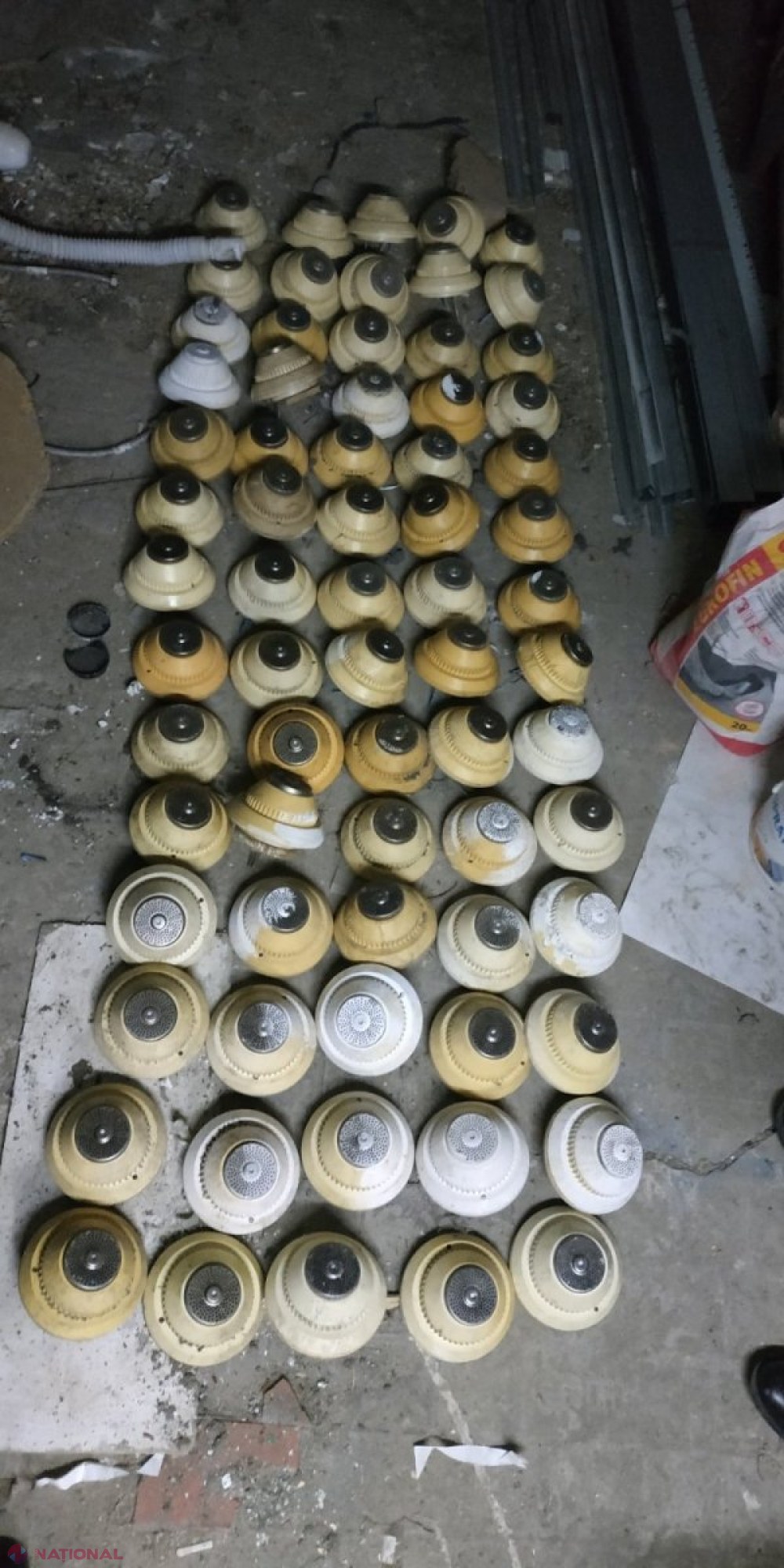 FOTO // PLUTONIU: Un nou lot de SURSE RADIOACTIVE, identificate pe teritoriul R. Moldova