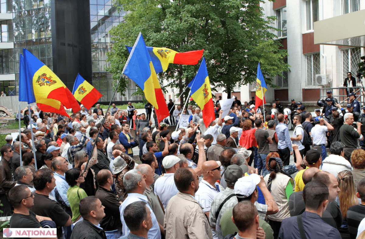 PROTEST la Curtea de Apel: „Libertate deținuților politici”