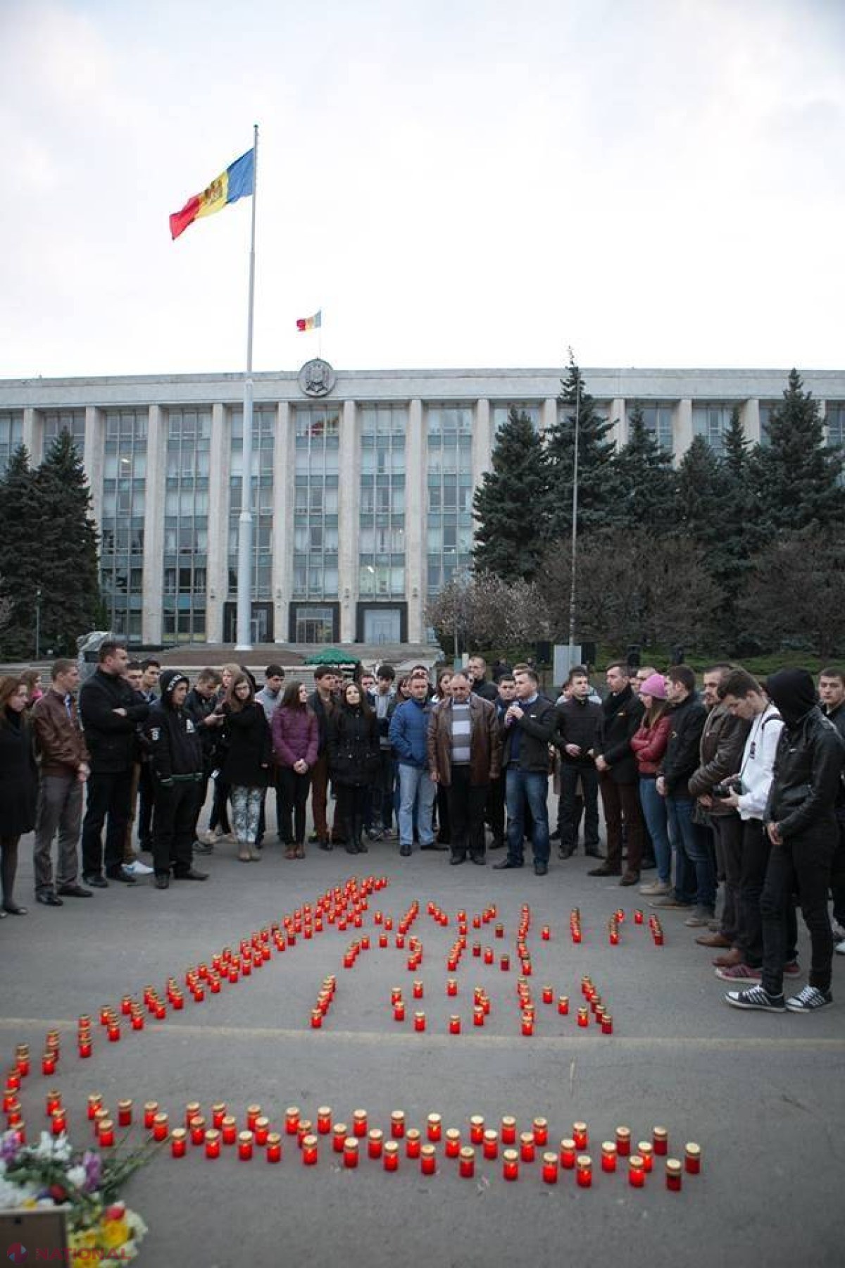 FOTO // Victimele violențelor din 7 aprilie 2009, comemorate la Chișinău