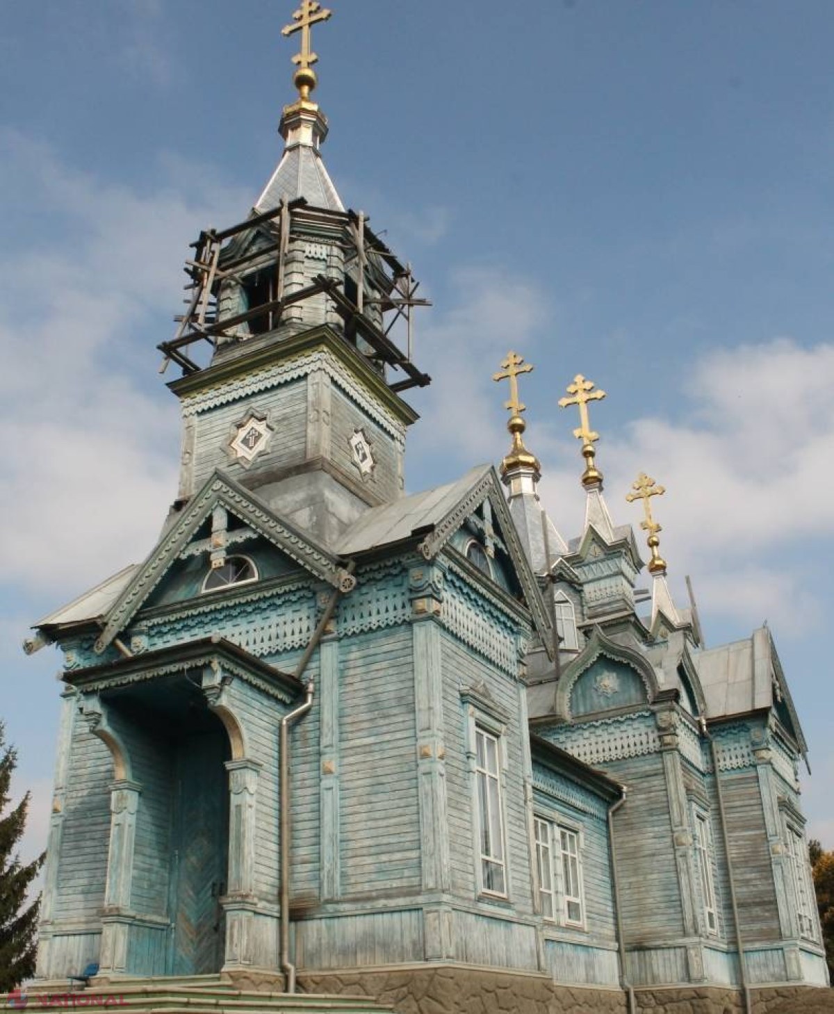 Trebuie sau nu să se IMPLICE biserica în politică? Vezi ce cred cetățenii R. Moldova
