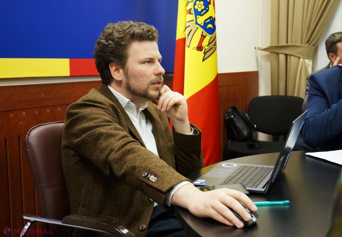 Manualul de Istorie pentru clasa XII-a, recenzat de „Yad Vashem”: Dan Perciun: „Ipocrizia unor politicieni din opoziție, care se declară luptători împotriva fascismului, dar adoptă premisele ideologice ale agresiunii ruse, este fără margini”