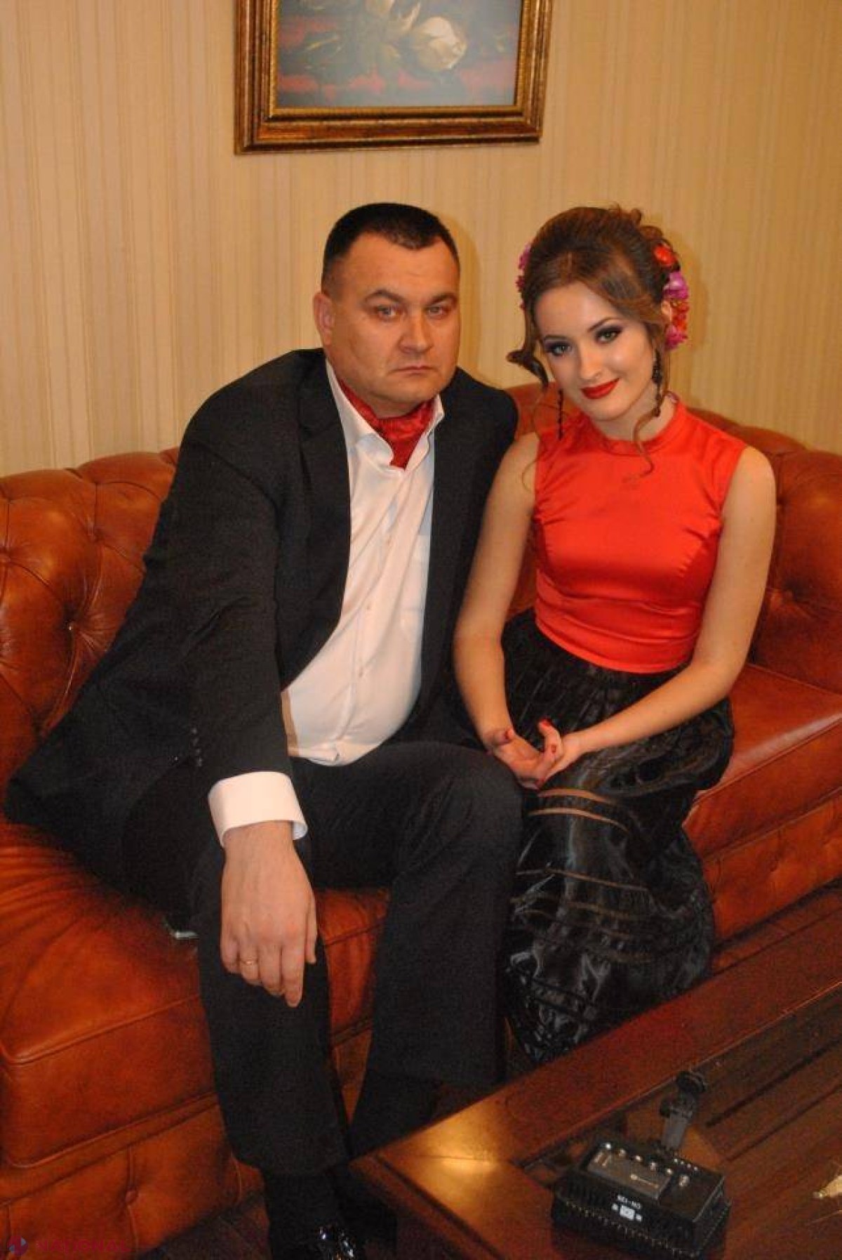 FOTO Deputatul Zagorodnâi, cu o DOMNIŞOARĂ în braţe