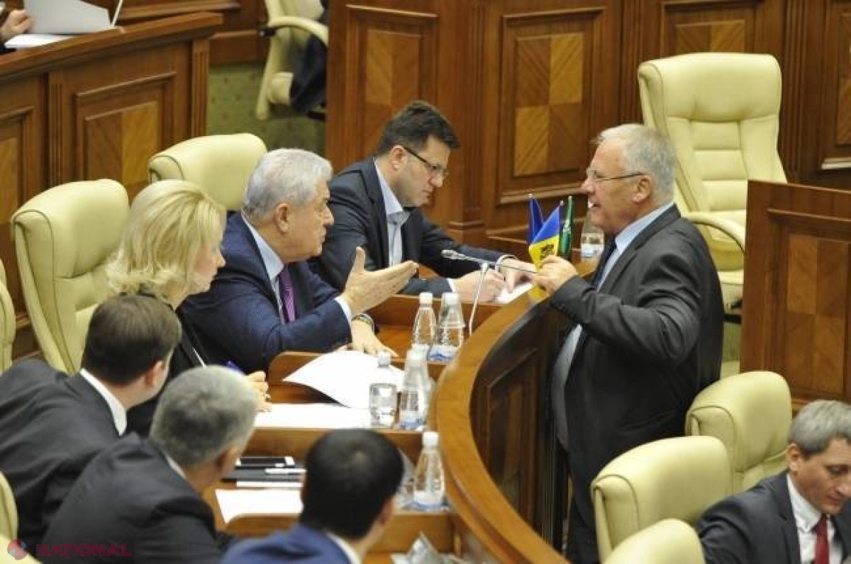 Voronin s-a ținut de cuvânt și i-a dat în obraz lui Dumitru Diacov pentru că ar fi „luat prostituate” în PD. Replica a venit imediat