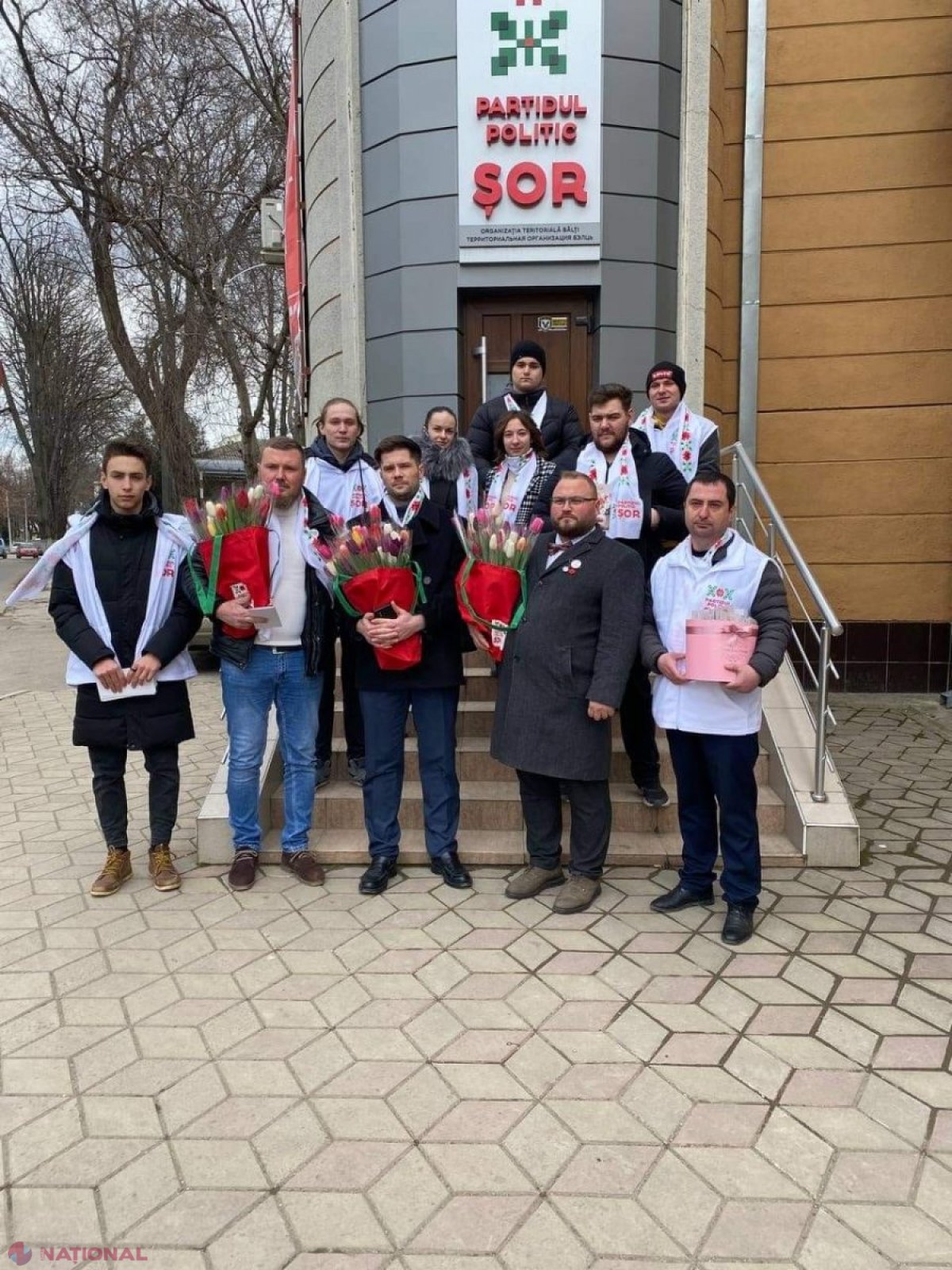 FOTO // De 8 Martie, echipa Partidului „ȘOR” a surprins într-un mod plăcut femeile din R. Moldova