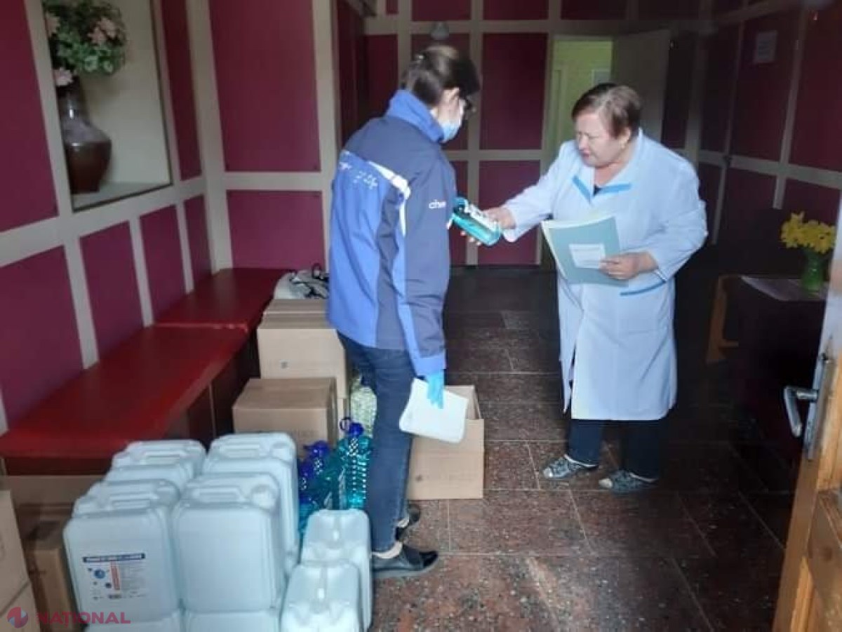 FOTO // Singurul producător din R. Moldova de produse dezinfectante la standarde europene, DONAȚIE importantă pentru șase instituții medicale