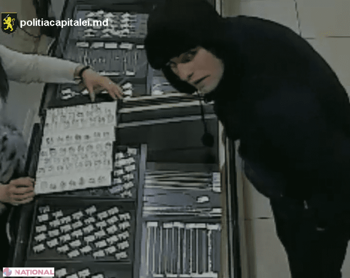 Poliția nu a dat de urmele celui care a JEFUIT un magazin de bijuterii din centrul Chișinăului și prezintă imagini mai CLARE: Îl recunoști?