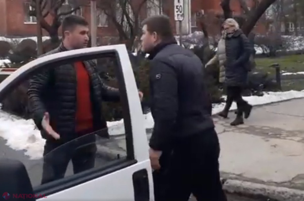 VIDEO +18 // Doi șoferi și-au DAT PUMNI în trafic. Întâmplarea a avut loc chiar în apropierea Judecătoriei Chișinău, filiala Botanica
