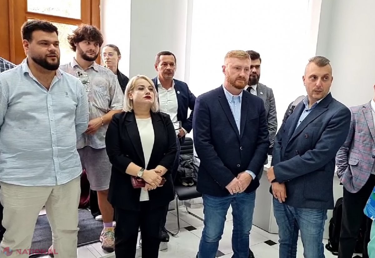 VIDEO // Candidatul care va figura PRIMUL în buletinele de vot la alegerile pentru Primăria Chișinău. Unsprezece pretendenți au depus actele în prima zi de înregistrare în cursa electorală