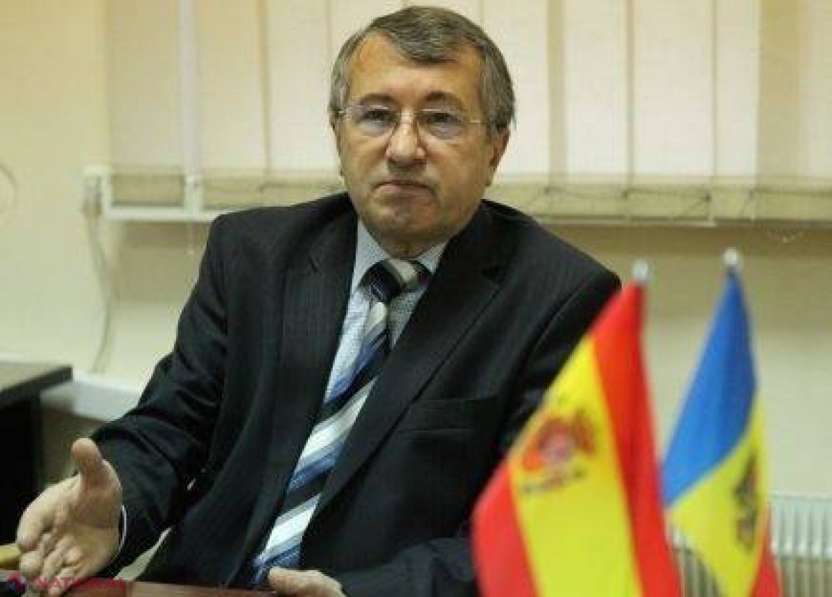 Un diplomat cu conturi de milioane în bancă