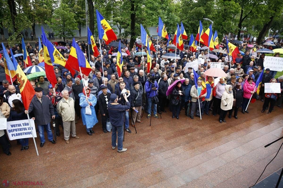 Societatea civilă îi solicită premierului Filip să ia măsuri pentru a NU împiedica lumea să vină la protestul din 11 iunie, așa cum s-a întâmplat la ultima manifestație împotriva modificării sistemului electoral