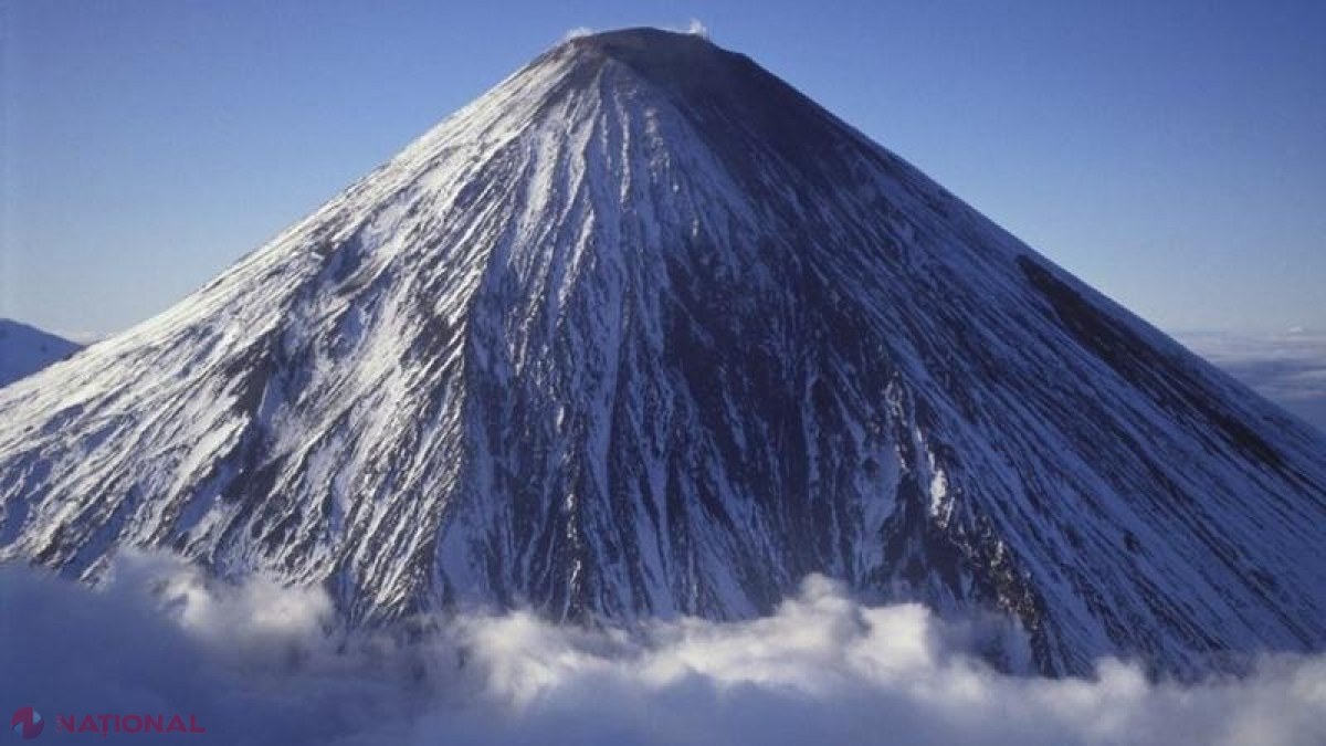 O femeie a căzut în vulcan în timp ce aștepta ca soțul să o fotografieze. Turista a murit