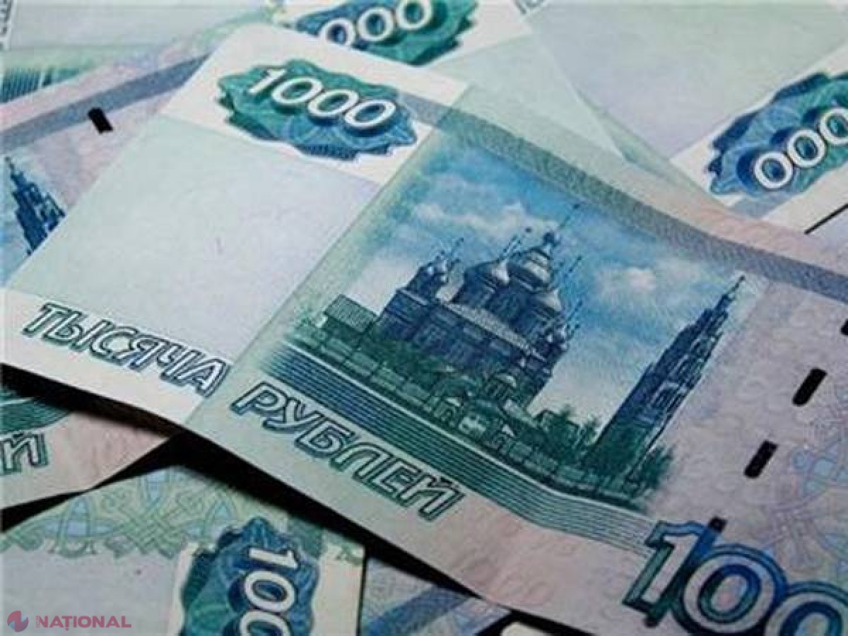 Autoritățile separatiste din Crimeea au adoptat rubla ca monedă oficială