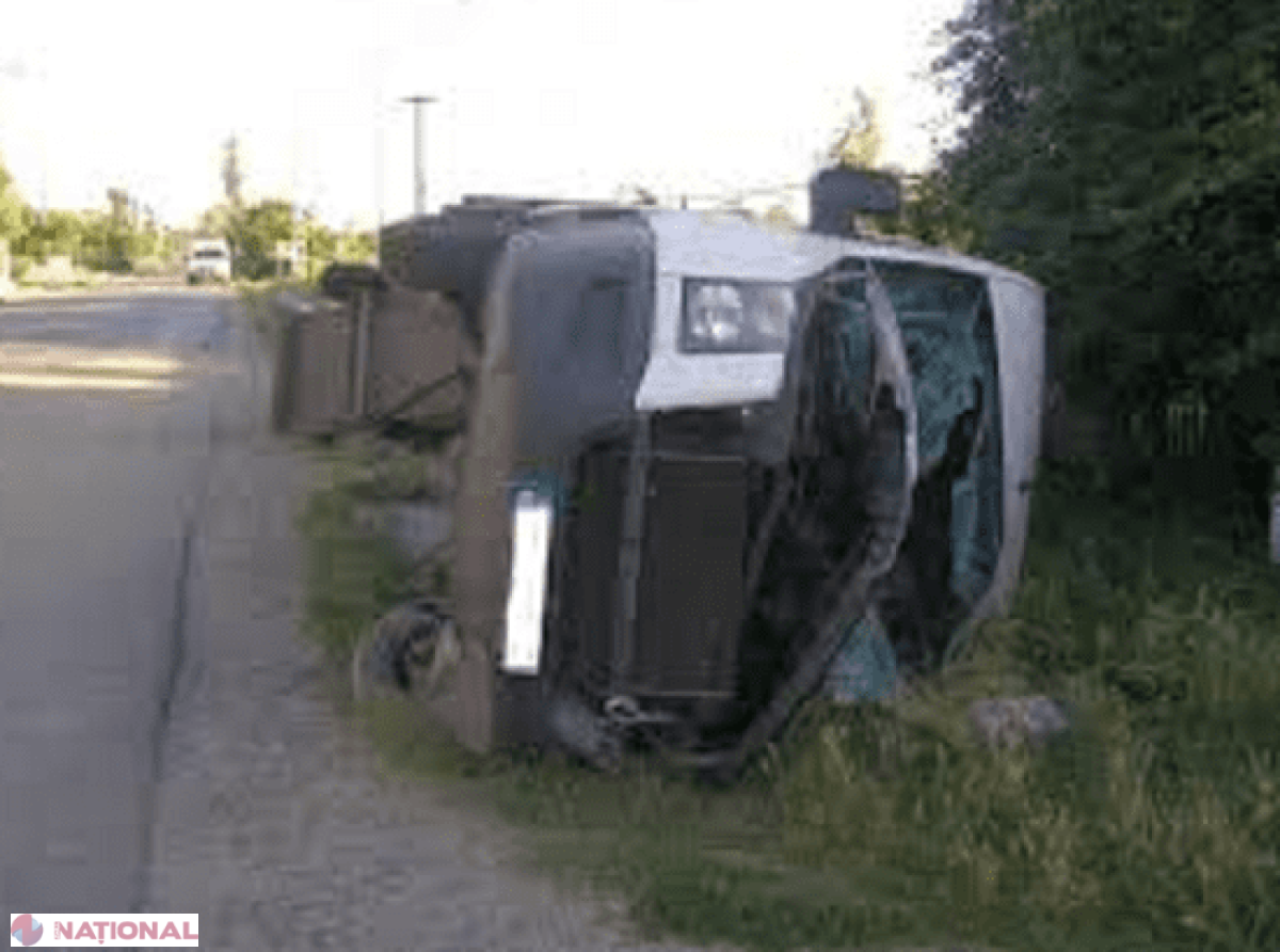 Încă un microbuz cu moldoveni a fost accidentat în Ucraina. Șoferul a murit