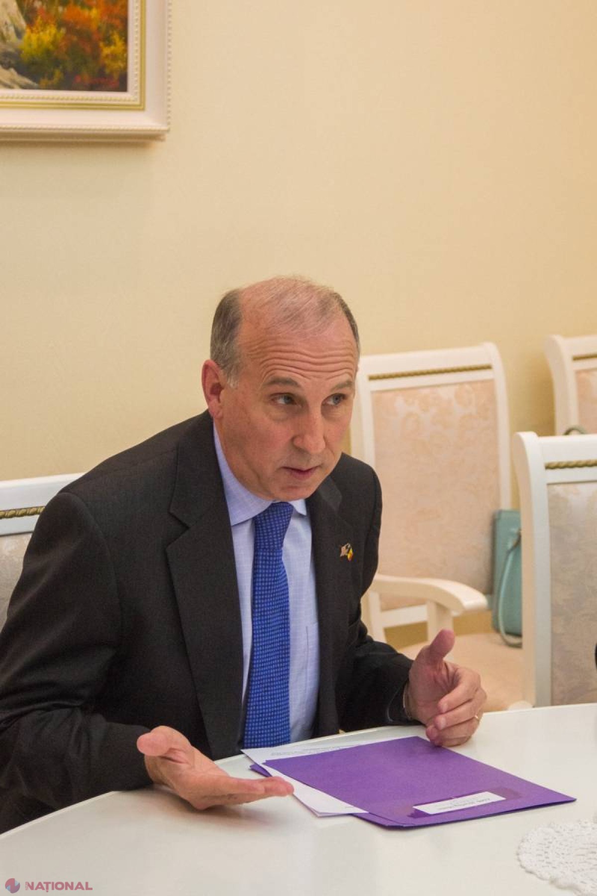 Ambasadorul SUA la Chișinău a discutat cu șeful statului și cu premierul R. Moldova despre protestele din centrul capitalei