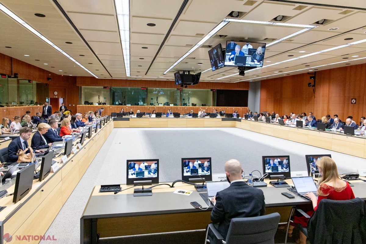 Chișinăul forțează aderarea la UE // Negocierile pentru „Relații externe” au fost deschise la Bruxelles, iar UE reconfirmă un pachet masiv de investiții de peste un MILIARD de euro. Osmochescu: „Integrarea europeană este garanția noastră de pace” 