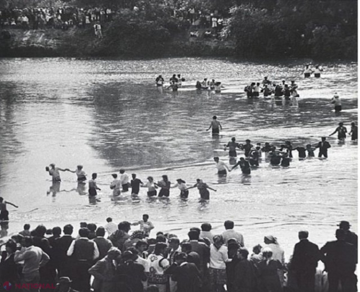 ISTORIE //  6 mai 1990, primul POD de FLORI la Prut: „S-au întâlnit toți la mijlocul Prutului și au încins acolo, în apă, o horă, lucru nemaivăzut și nemaiauzit nicăieri în altă parte a lumii”