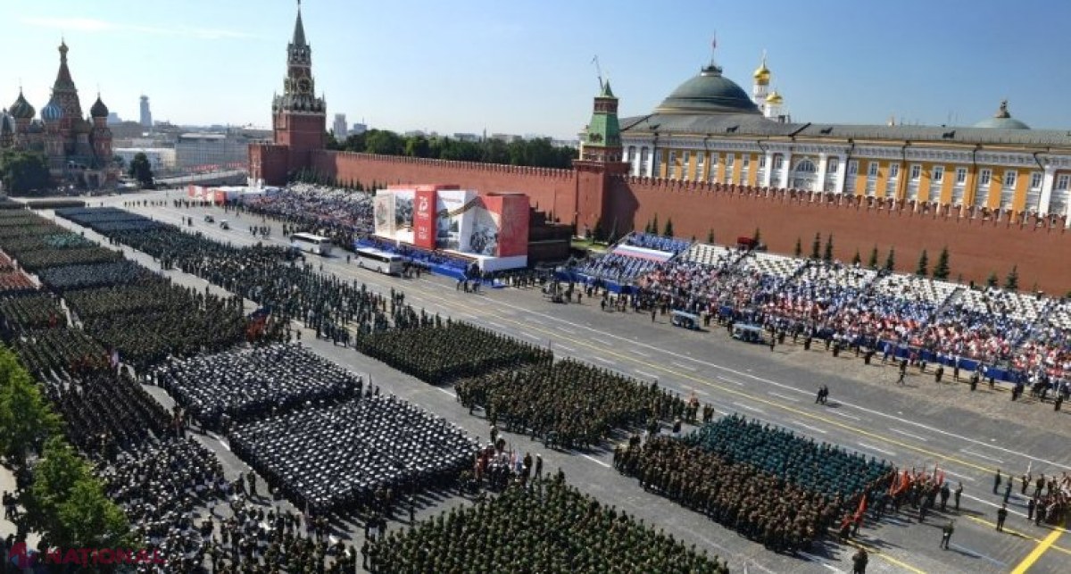 VIDEO // Preşedintele Kârgâzstanului nu a fost lăsat să participe la parada de la Moscova, pentru că doi membri ai anturajului său au fost testaţi pozitiv cu noul CORONAVIRUS