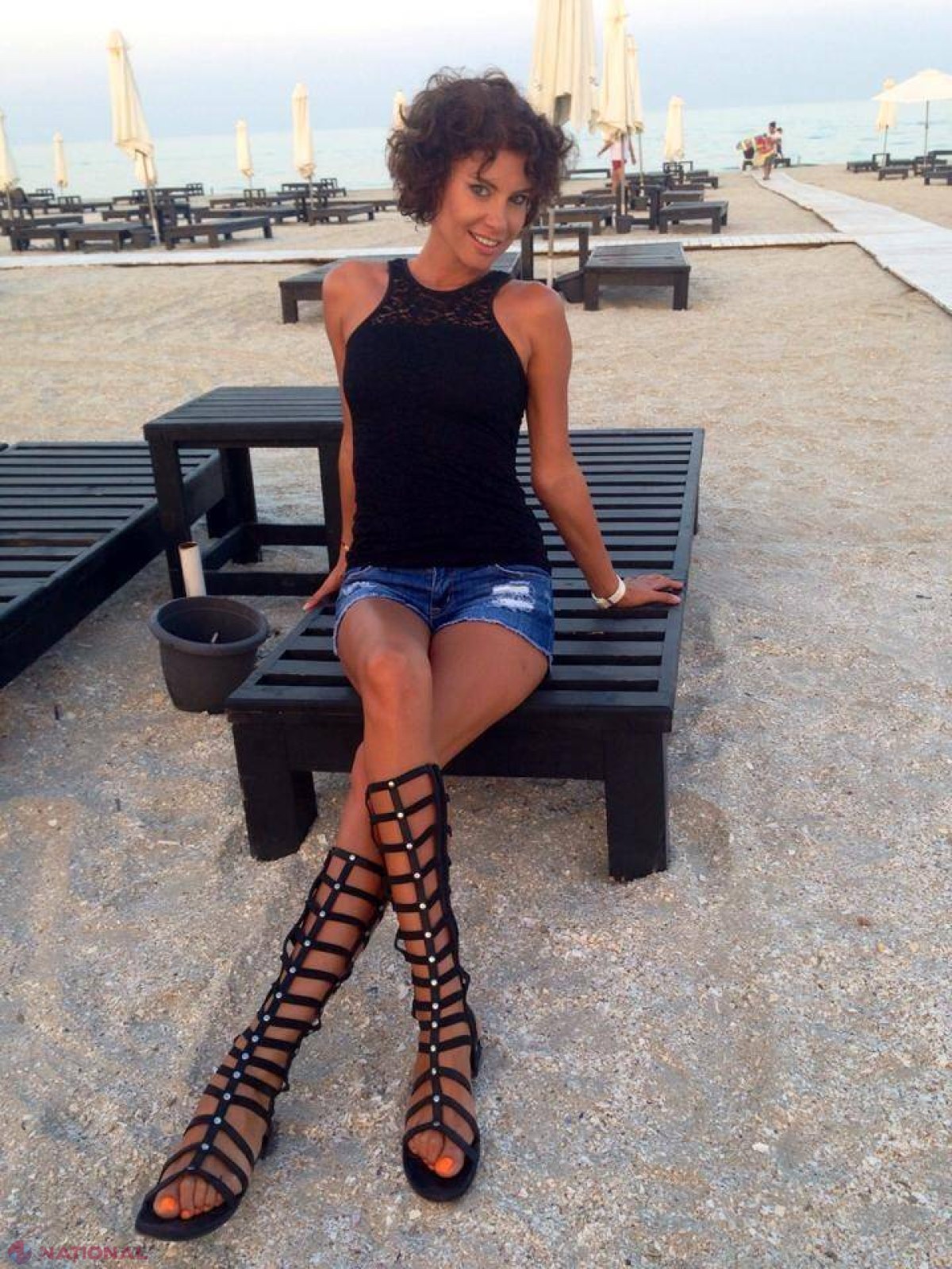 FOTO // Natalia Barbu arată senzațional! Uite cât de sexy pozează lângă soț